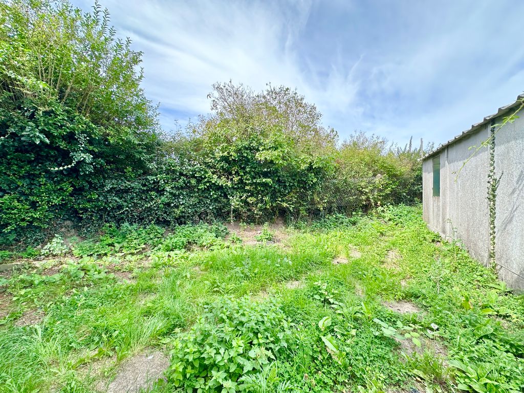 Property photo 2 of 8