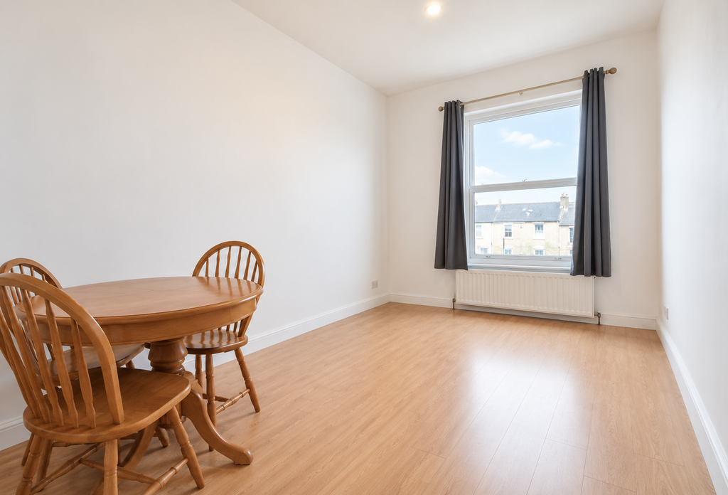 Property photo 2 of 3