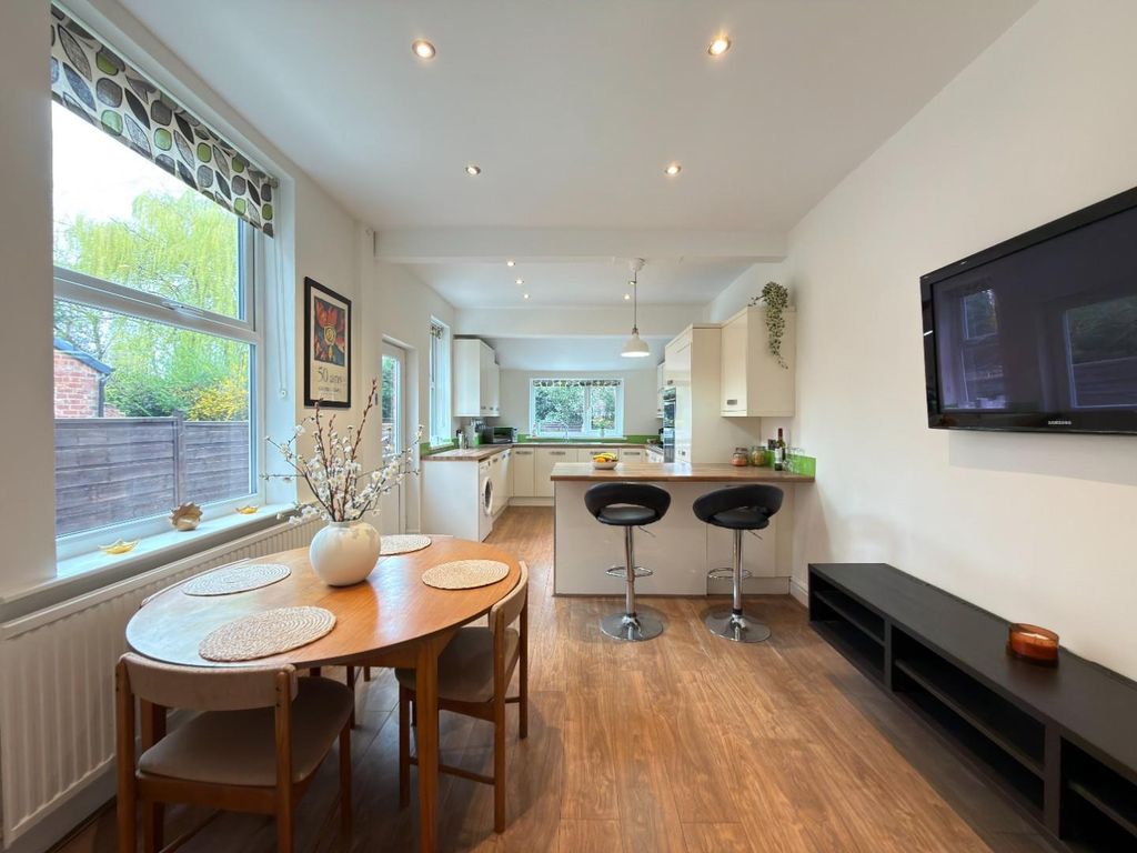 Property photo 3 of 30