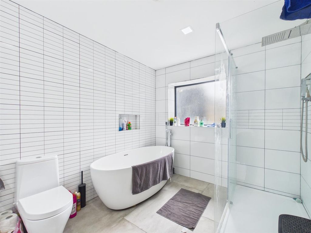 Additional image 16 of 5 bed property for saleChene Road, Peacehaven BN10