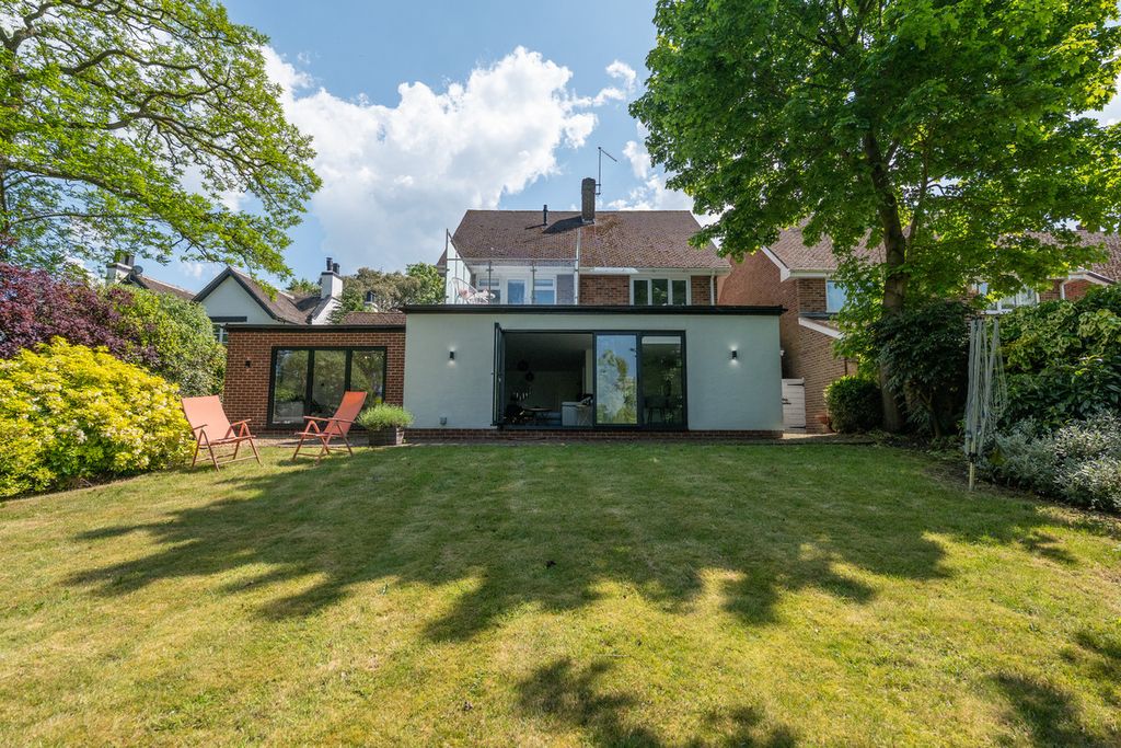 Property photo 2 of 44