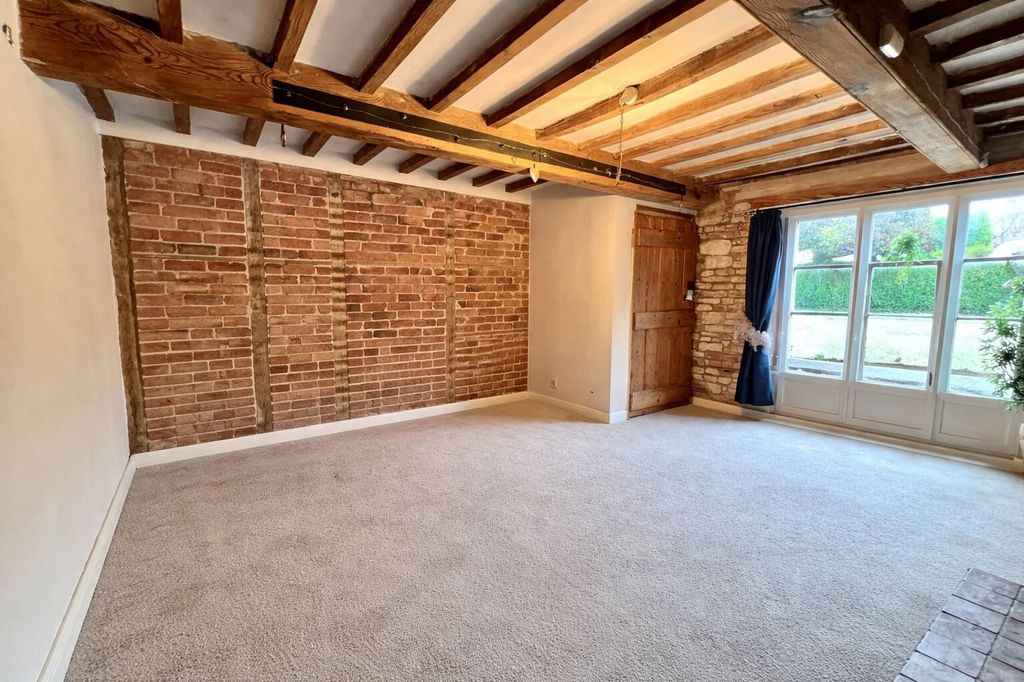 Property photo 3 of 13