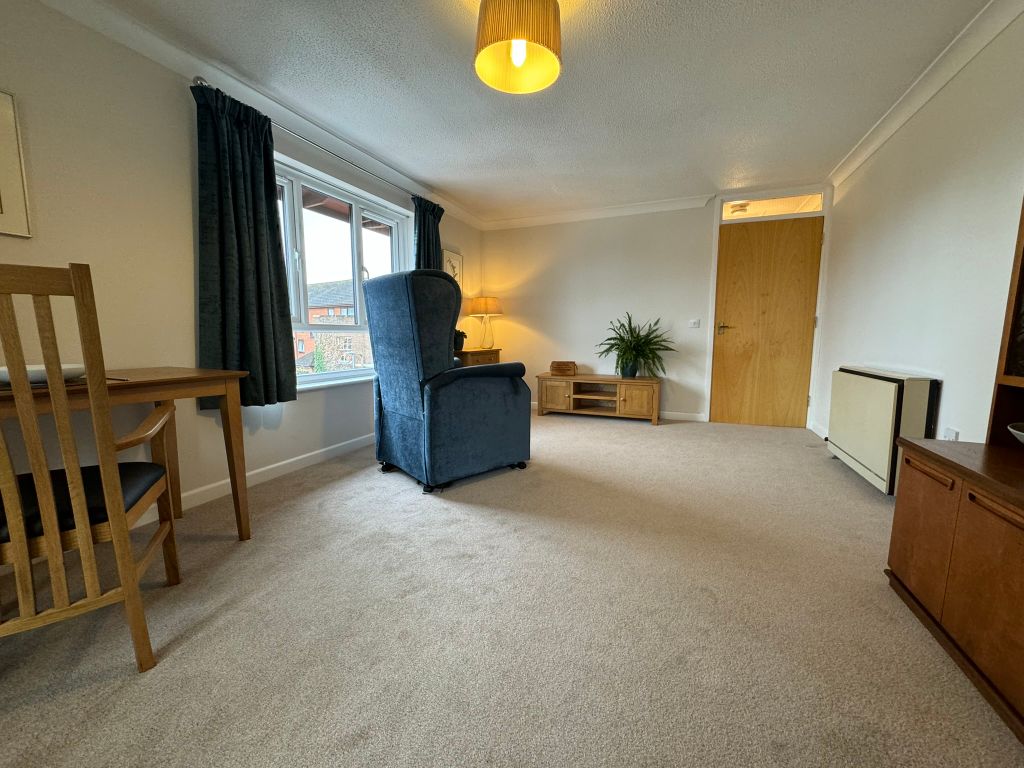 Property photo 3 of 13 Img_8848