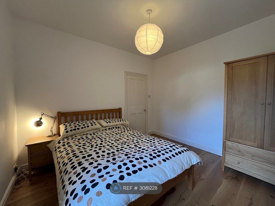Property photo 3 of 9 Bedroom