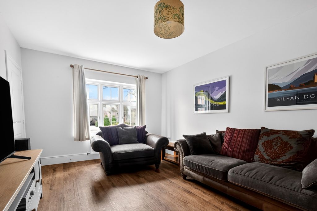 Property photo 2 of 24