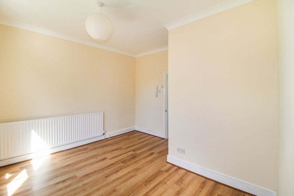 Additional image 7 of 1 bed flat to rentLansdowne Road, Bedford MK40