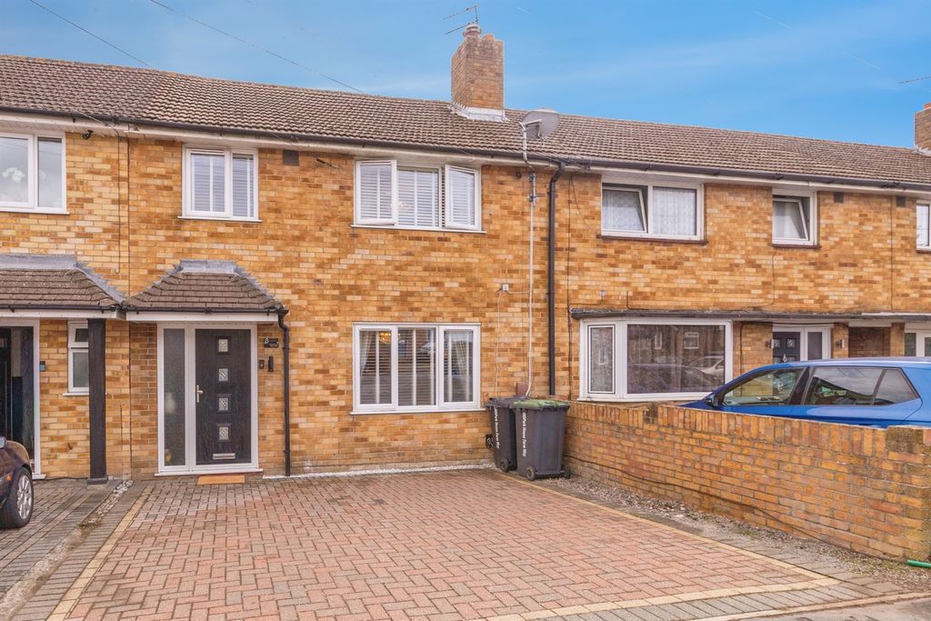 Property photo 1 of 18
