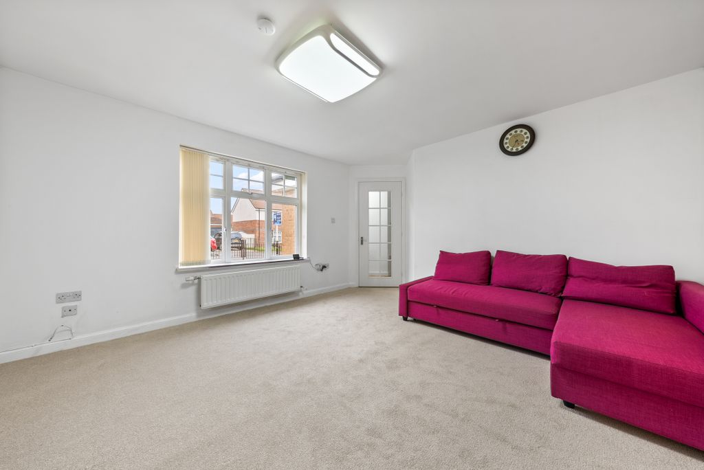 Property photo 2 of 34 Dsc00281