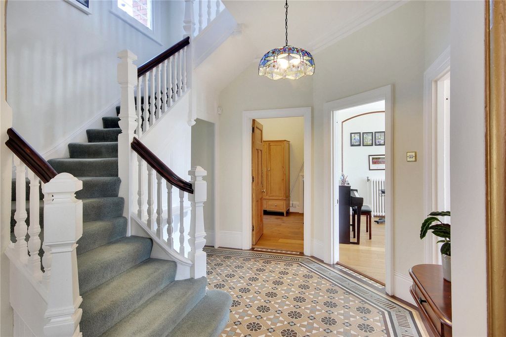 Property photo 2 of 24 Picture No. 43