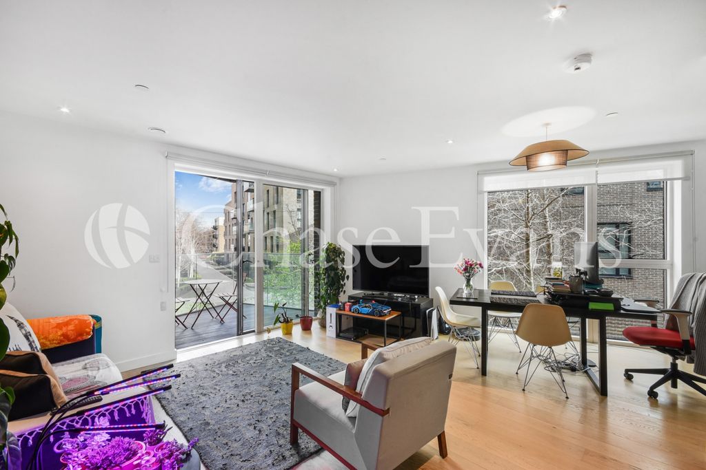Property photo 2 of 14 Rutherford Heights,