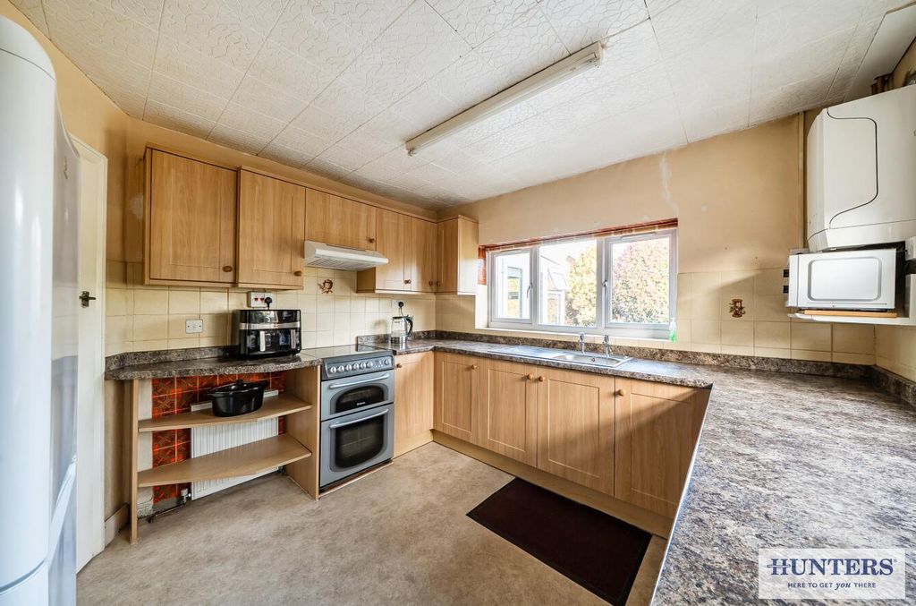 Property photo 3 of 18 283E7E77-9138-483B-A27E-98E348350E2E.Jpg