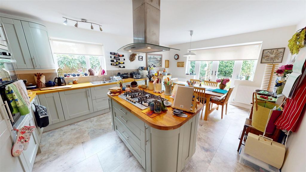 Property photo 3 of 22 Knowsley Park Lane Kitchen Diner
