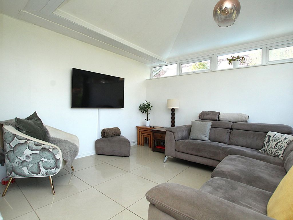 Property photo 3 of 36