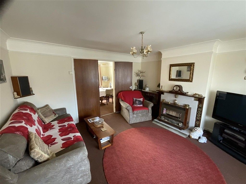 Property photo 1 of 9 Living Room