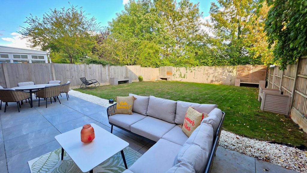 Property photo 3 of 13