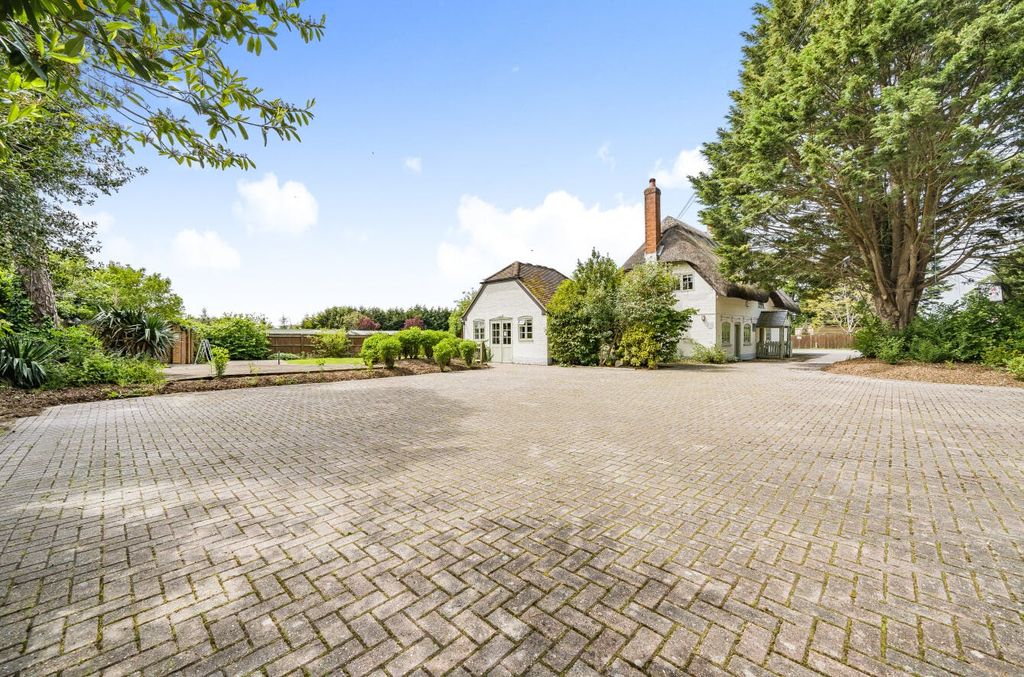 Property photo 2 of 8 987707 34.Jpg