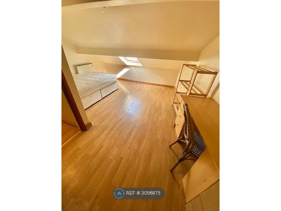 Property photo 1 of 3