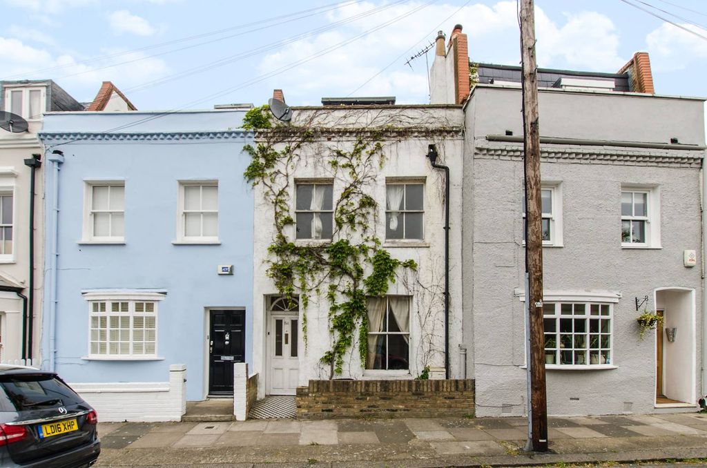 Property photo 2 of 14