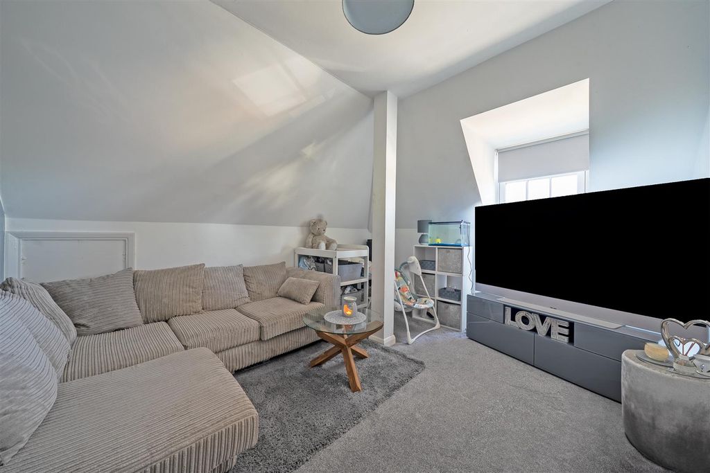 Property photo 2 of 9 Dsc00936-Hdr.Jpg