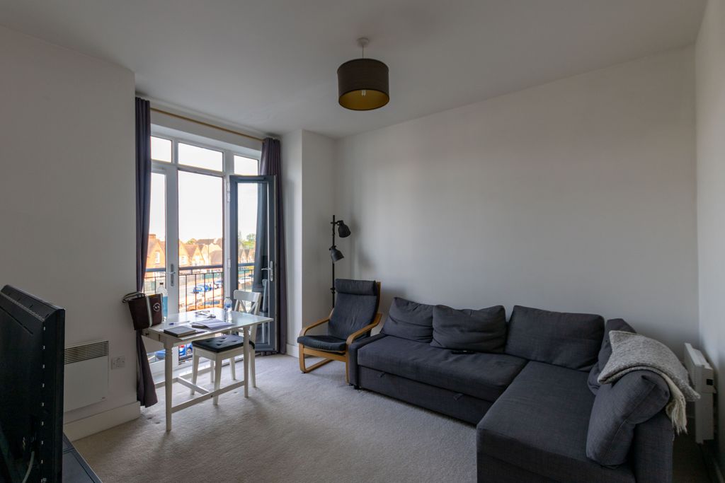 Property photo 2 of 7 Img_8498_1