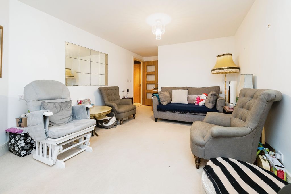 Property photo 3 of 17 Photography