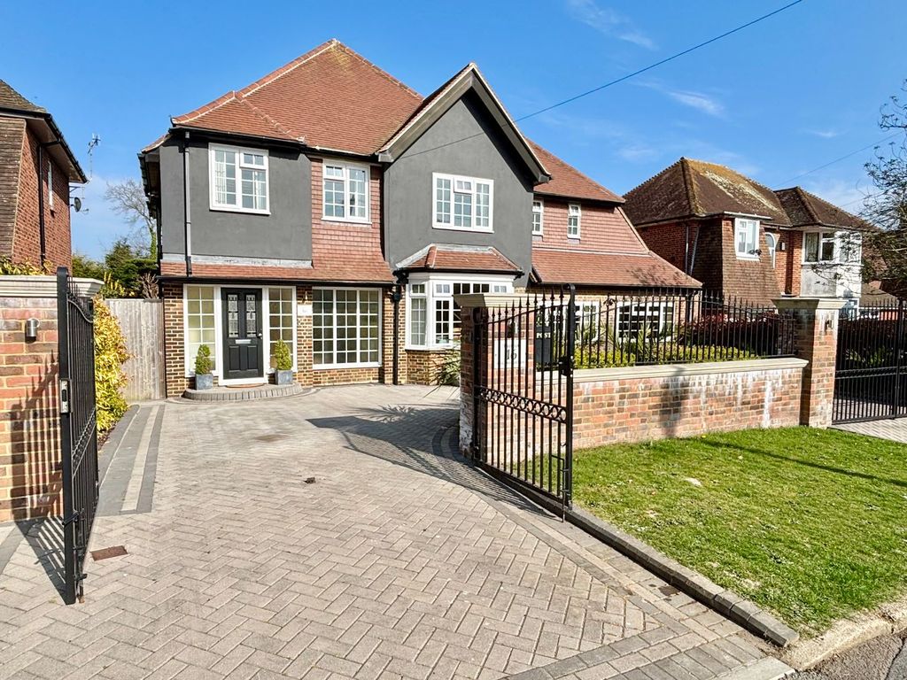Property photo 1 of 33