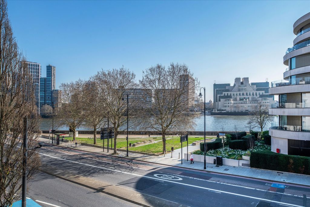 Property photo 3 of 13 Image