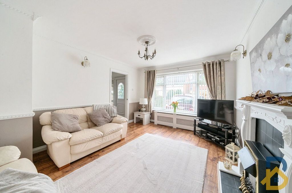 Property photo 2 of 12 Picture No. 43