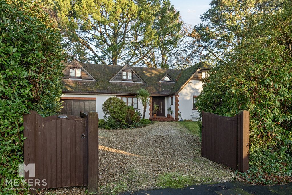 Property photo 1 of 24