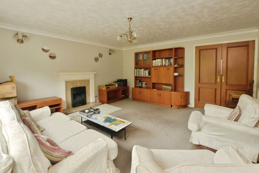 Property photo 2 of 15 Pbox-Img.Jpg
