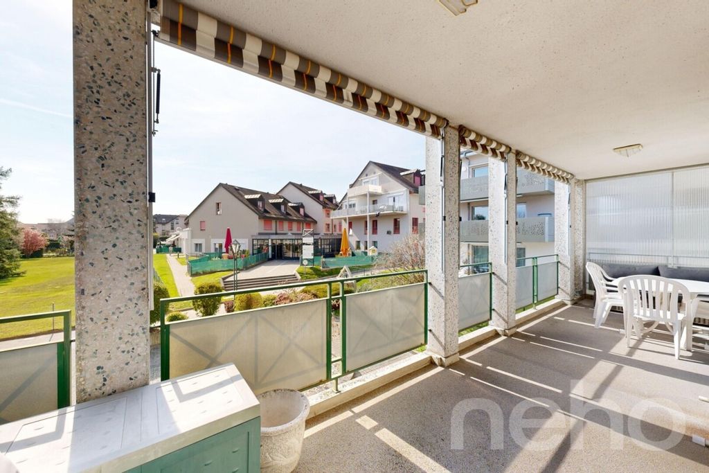 Property photo 2 of 12