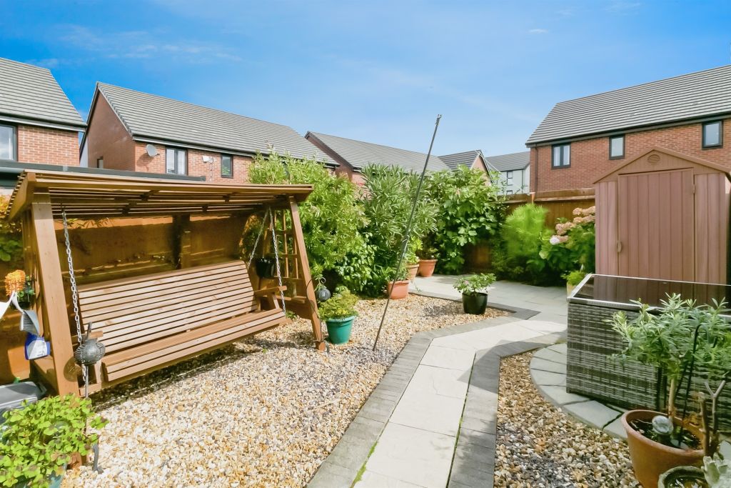 Property photo 2 of 17