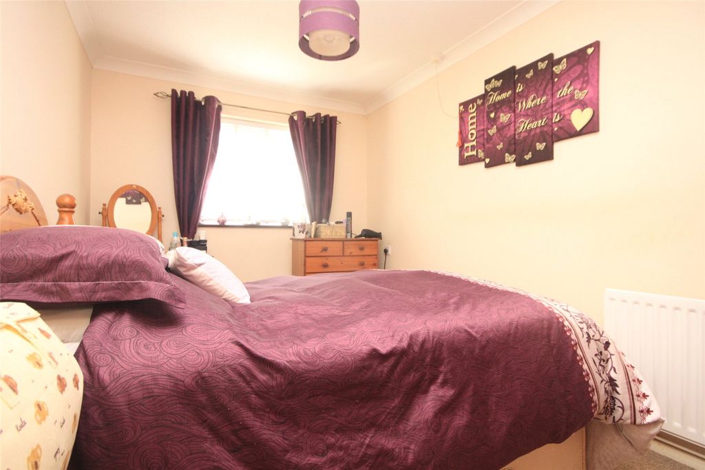 Property photo 3 of 7 Bedroom