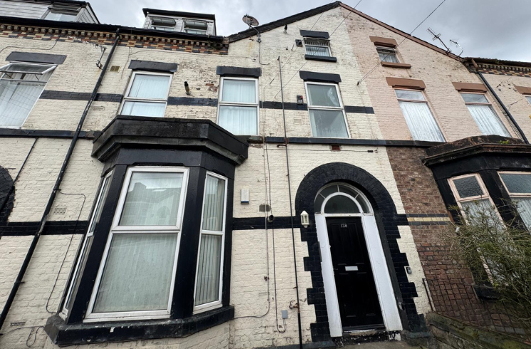 Property photo 1 of 11