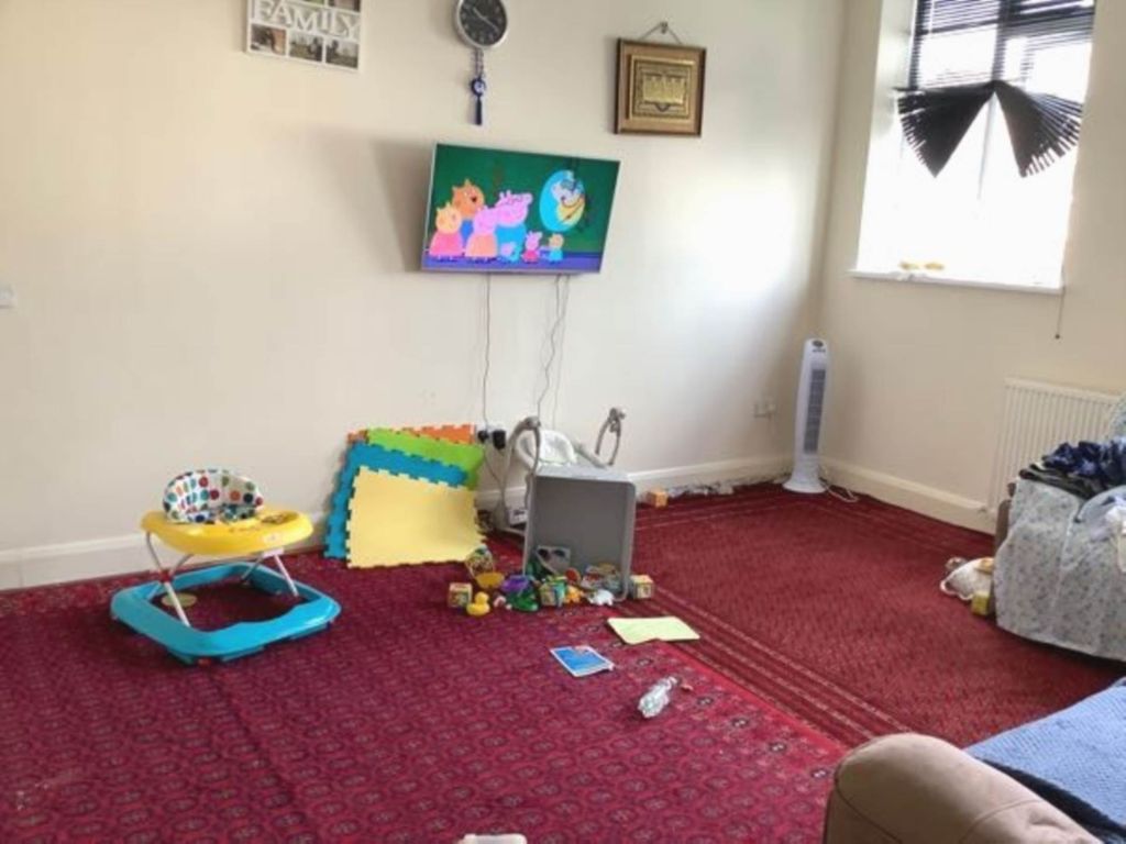 Property photo 3 of 6