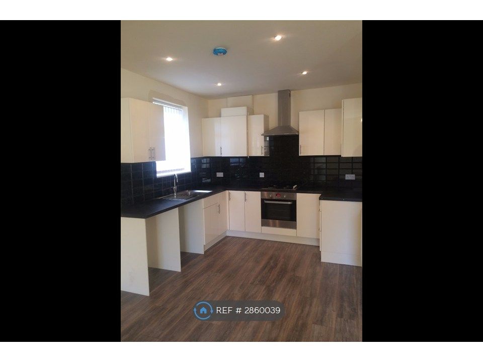 Property photo 2 of 8 Openplan Kitchen/ Living
