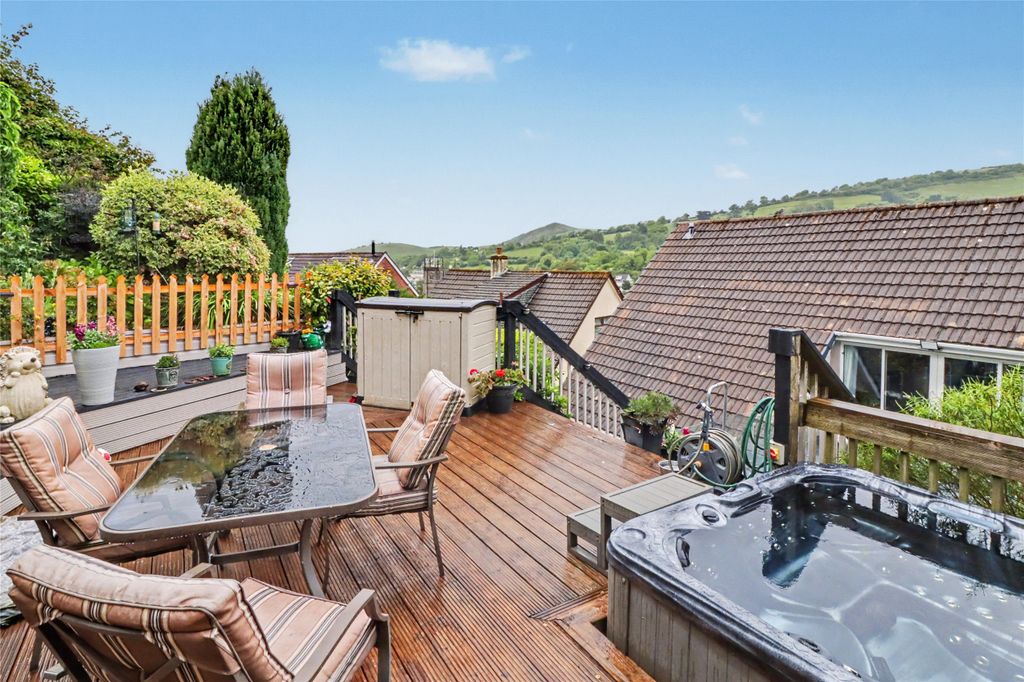 Property photo 2 of 16 2 - Picture No. 07