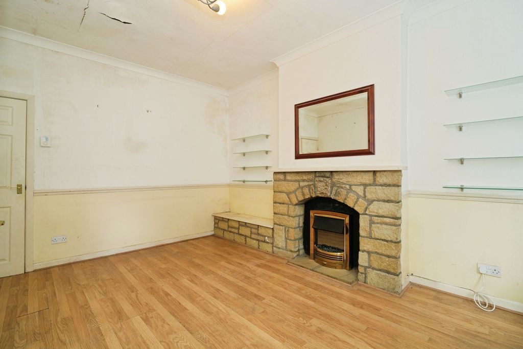 Property photo 3 of 14 Pbox-Img.Jpg
