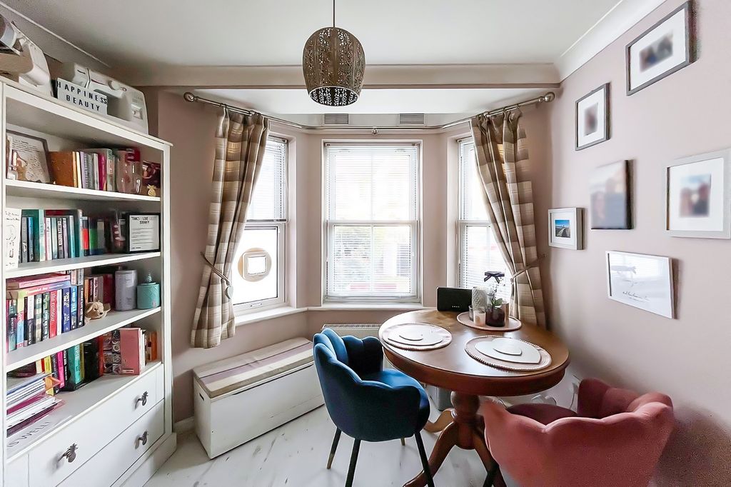 Property photo 3 of 12 Picture No. 06