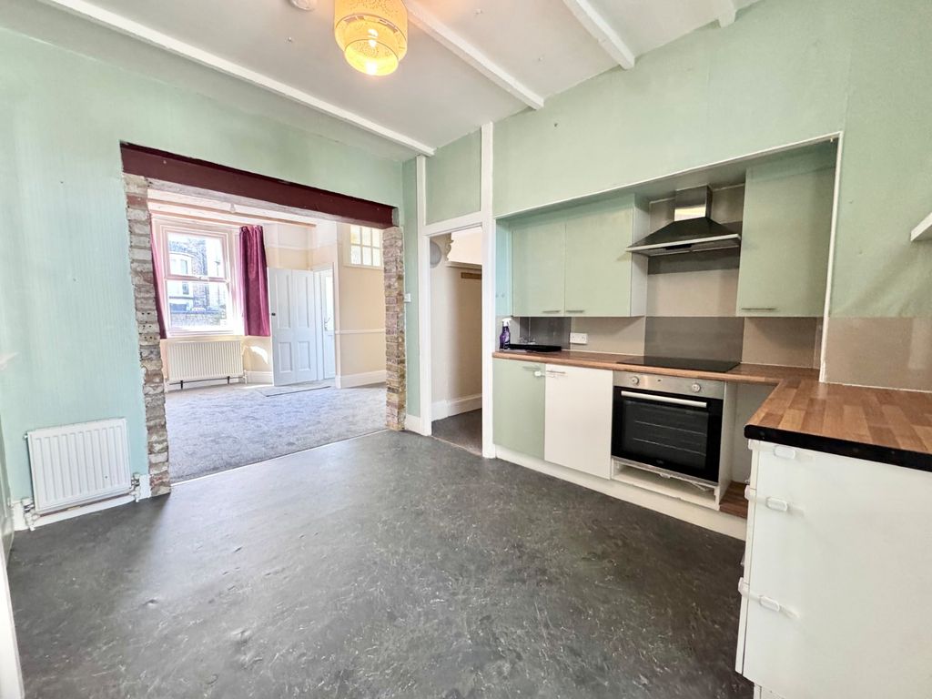 Property photo 3 of 13 Picture 3