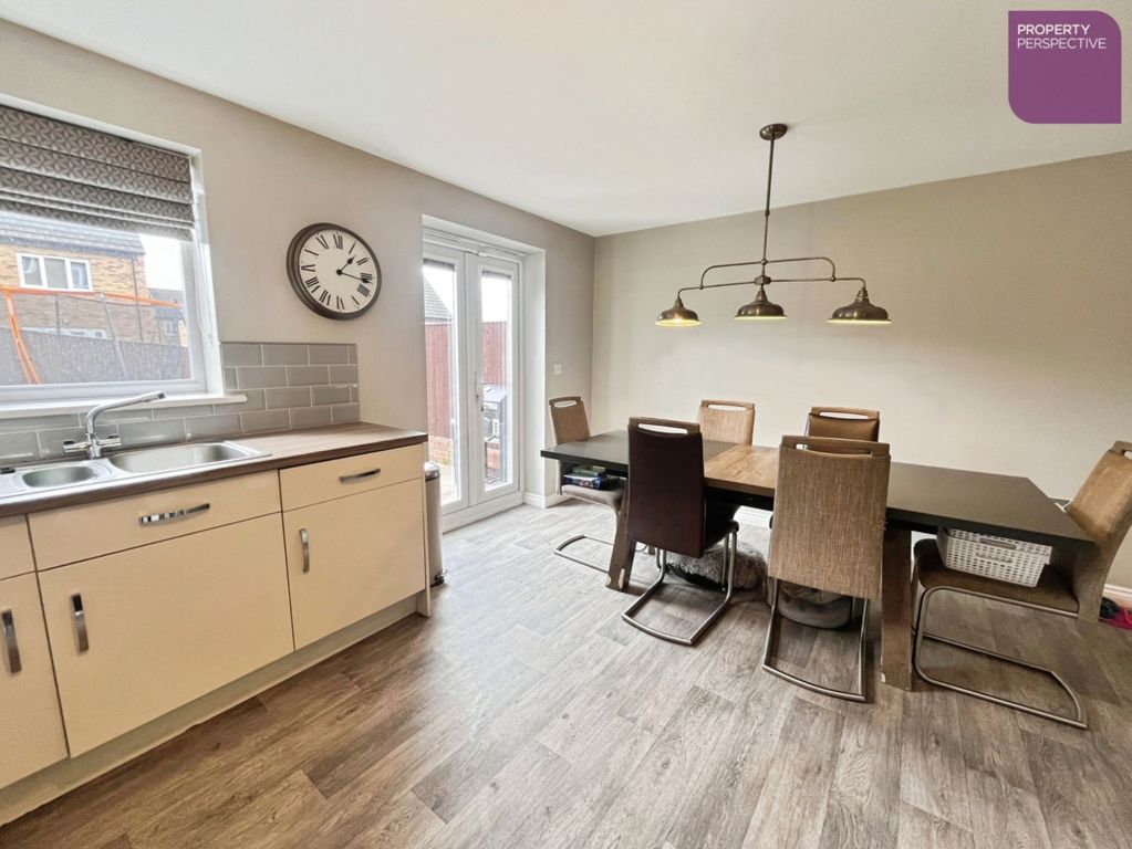 Property photo 2 of 13 Pbox-Dining_Room-326788.Jpg