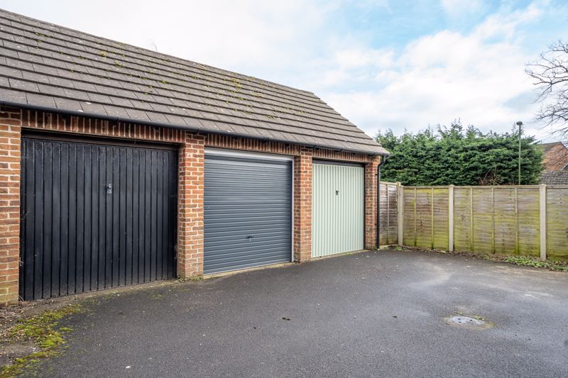 Property photo 2 of 13 Photo 14