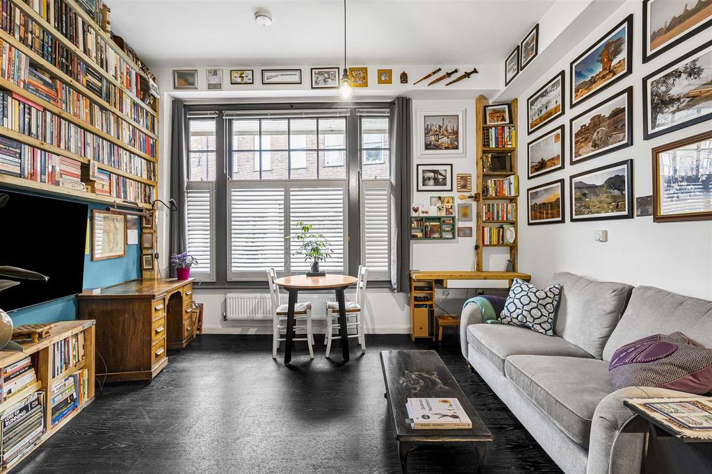 Property photo 2 of 7