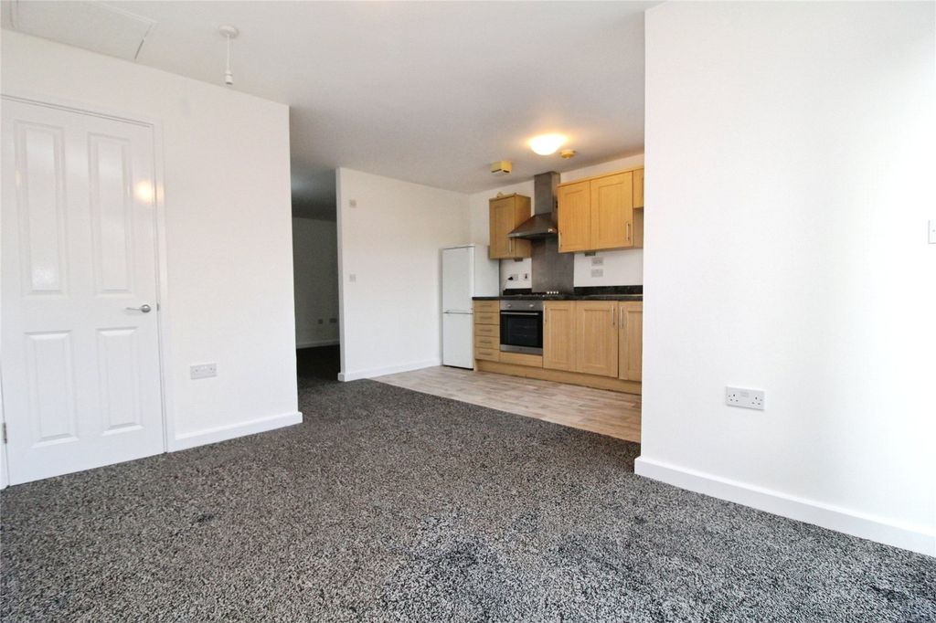 Property photo 3 of 5 Picture No. 16