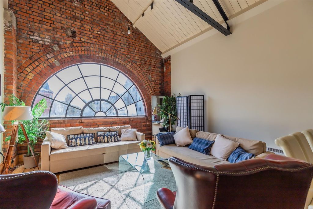 Property photo 3 of 22 8 Tramshed (4 Of 19).Jpg