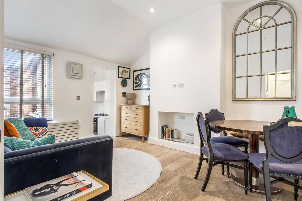 Property photo 2 of 21 Picture No. 19