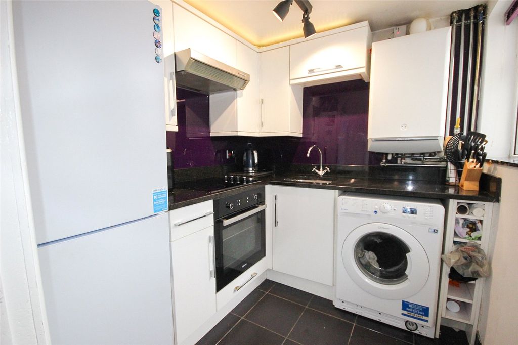 Property photo 3 of 16 Picture No. 07