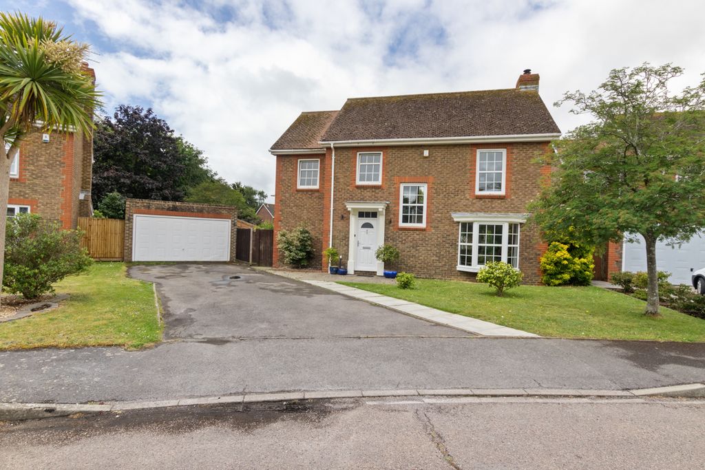 Property photo 1 of 16