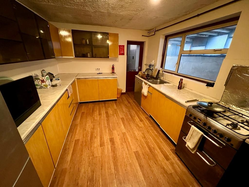 Property photo 1 of 6 Img_2937_1_Original