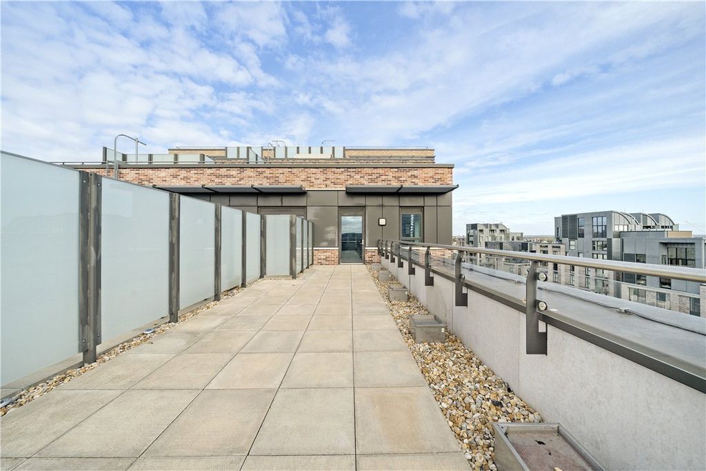 Property photo 2 of 29 Picture No. 39